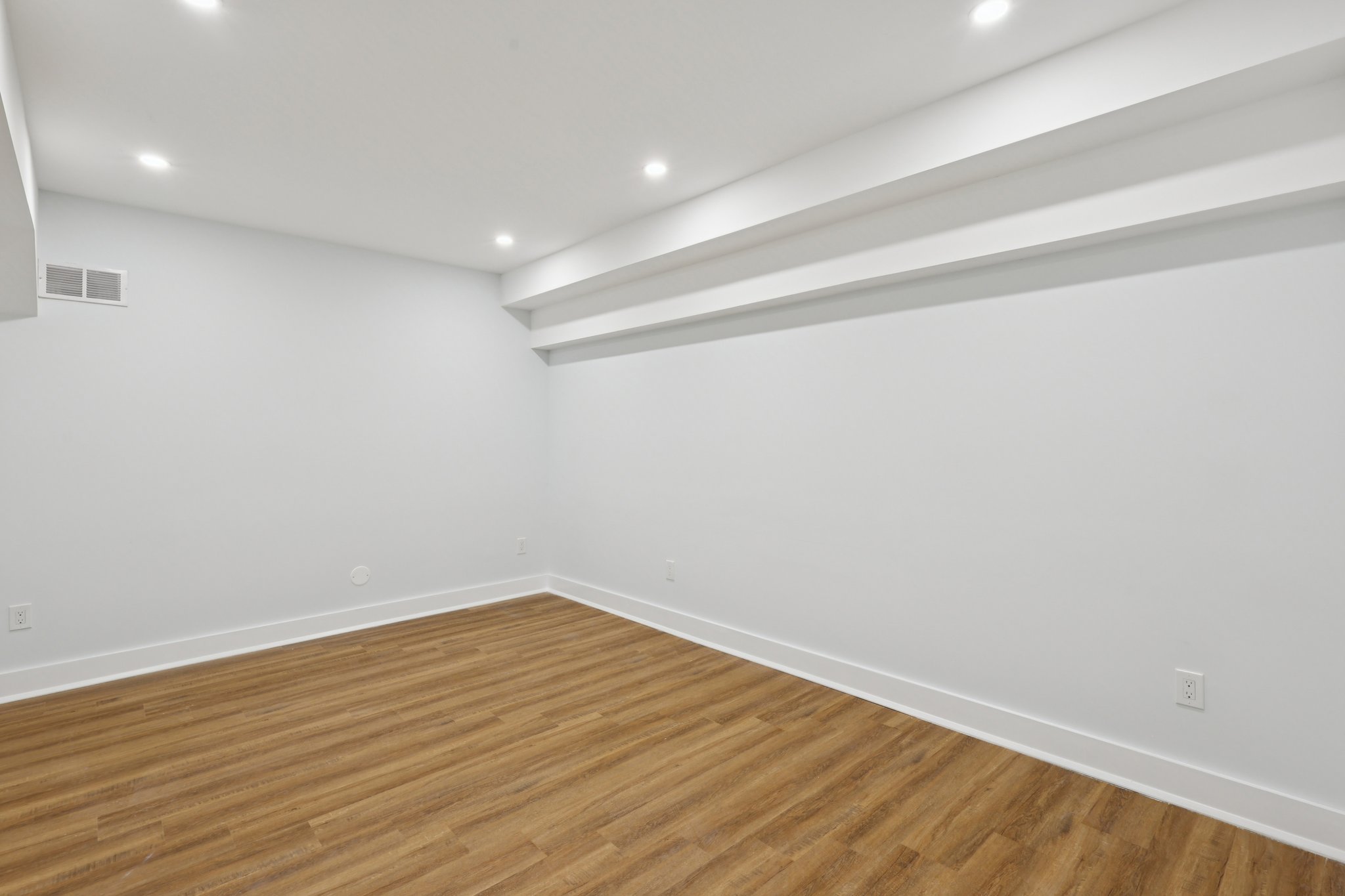 73 W Cedar St Livingston NJ bedroom photo 9